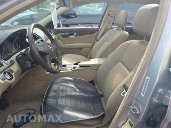 2011 Mercedes-Benz C 300 – miniatura 6