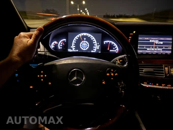 2011 Mercedes-Benz CL 63 AMG - miniatura 14