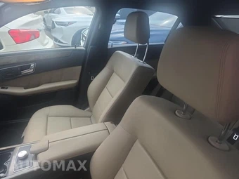 2011 Mercedes-Benz E 350 4MATIC Sedan – miniatura 13