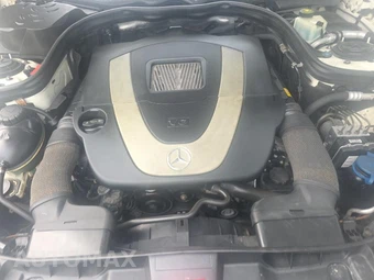2011 Mercedes-Benz E 350 4MATIC Sedan – miniatura 19