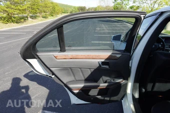 2011 Mercedes-Benz E 350 4MATIC Sedan - miniatura 16