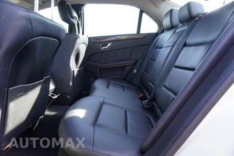 2011 Mercedes-Benz E 350 4MATIC Sedan - miniatura 17