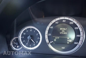 2011 Mercedes-Benz E 350 4MATIC Sedan - miniatura 26