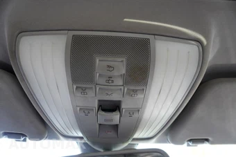 2011 Mercedes-Benz E 350 4MATIC Sedan - miniatura 27