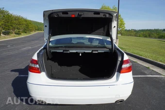 2011 Mercedes-Benz E 350 4MATIC Sedan - miniatura 29