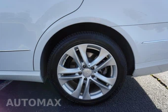 2011 Mercedes-Benz E 350 4MATIC Sedan - miniatura 32