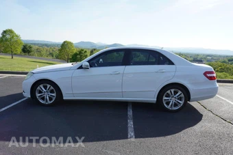 2011 Mercedes-Benz E 350 4MATIC Sedan - miniatura 4