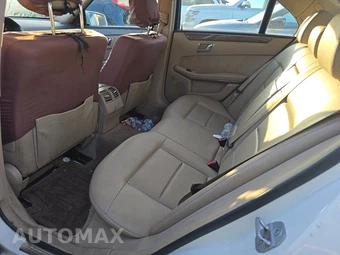 2011 Mercedes-Benz E 350 4MATIC Sedan – miniatura 13