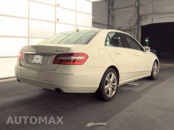 2011 Mercedes-Benz E 350 4MATIC Sedan – miniatura 4