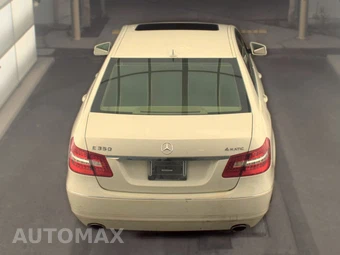 2011 Mercedes-Benz E 350 4MATIC Sedan – miniatura 5