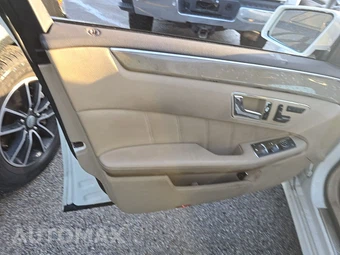2011 Mercedes-Benz E 350 4MATIC Sedan – miniatura 9
