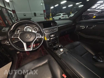 2011 Mercedes-Benz E 350 4MATIC Sedan - miniatura 11