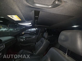 2011 Mercedes-Benz E 350 4MATIC Sedan - miniatura 17
