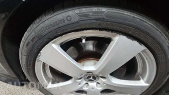 2011 Mercedes-Benz E 350 4MATIC Sedan - miniatura 30