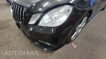 2011 Mercedes-Benz E 350 4MATIC Sedan - miniatura 32