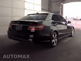 2011 Mercedes-Benz E 350 4MATIC Sedan - miniatura 4