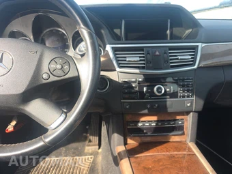 2011 Mercedes-Benz E 350 4MATIC Sedan – miniatura 11