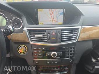 2011 Mercedes-Benz E 350 4MATIC Sedan – miniatura 11