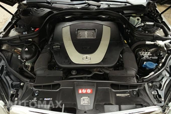 2011 Mercedes-Benz E 350 4MATIC Sedan - miniatura 24