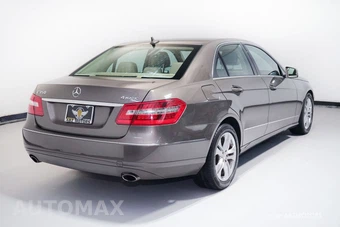 2011 Mercedes-Benz E 350 4MATIC Sedan - miniatura 5