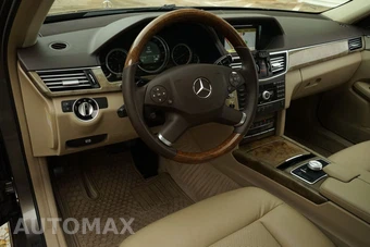 2011 Mercedes-Benz E 350 4MATIC Sedan - miniatura 7