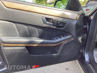 2011 Mercedes-Benz E 350 4MATIC Sedan – miniatura 18