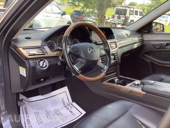 2011 Mercedes-Benz E 350 4MATIC Sedan – miniatura 19