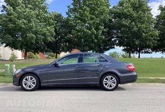 2011 Mercedes-Benz E 350 4MATIC Sedan – miniatura 3