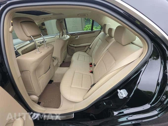 2011 Mercedes-Benz E 350 4MATIC Sedan – miniatura 10