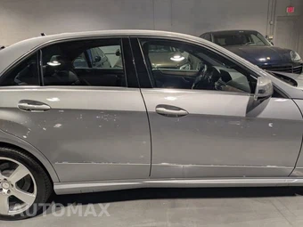 2011 Mercedes-Benz E 350 4MATIC Sedan - miniatura 11