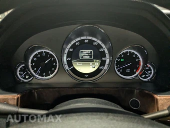 2011 Mercedes-Benz E 350 4MATIC Sedan - miniatura 31