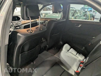 2011 Mercedes-Benz E 350 4MATIC Sedan - miniatura 38