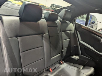 2011 Mercedes-Benz E 350 4MATIC Sedan - miniatura 46