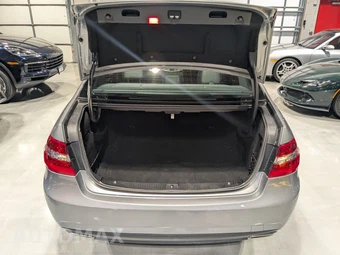 2011 Mercedes-Benz E 350 4MATIC Sedan - miniatura 47