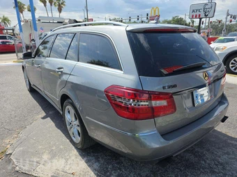 2011 Mercedes-Benz E 350 4MATIC Wagon – miniatura 2