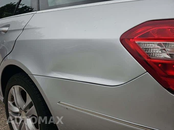 2011 Mercedes-Benz E 350 4MATIC Wagon - miniatura 21