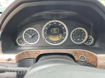 2011 Mercedes-Benz E 350 4MATIC Wagon - miniatura 6