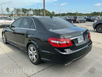 2011 Mercedes-Benz E 350 BlueTEC Sedan – miniatura 3