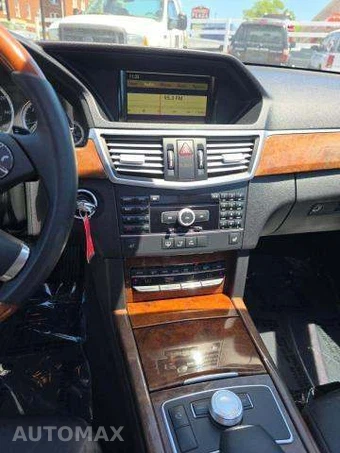 2011 Mercedes-Benz E 350 BlueTEC Sedan – miniatura 11