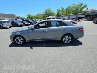 2011 Mercedes-Benz E 350 BlueTEC Sedan – miniatura 3