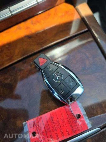 2011 Mercedes-Benz E 350 BlueTEC Sedan – miniatura 9