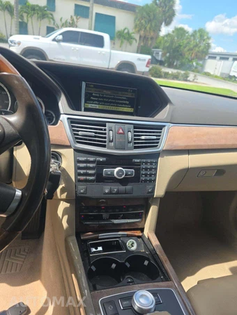 2011 Mercedes-Benz E 350 BlueTEC Sedan – miniatura 10