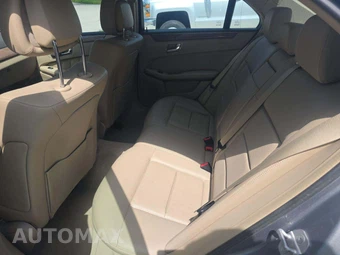 2011 Mercedes-Benz E 350 BlueTEC Sedan – miniatura 13