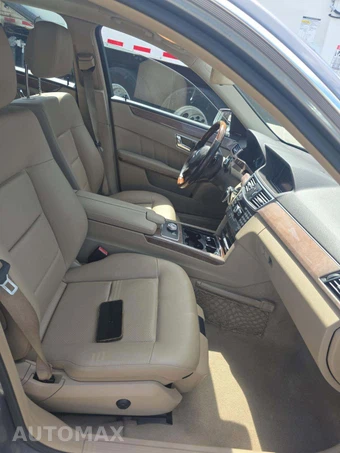 2011 Mercedes-Benz E 350 BlueTEC Sedan – miniatura 18