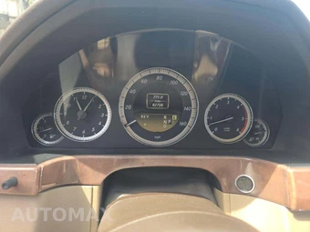 2011 Mercedes-Benz E 350 BlueTEC Sedan – miniatura 9
