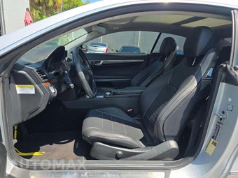2011 Mercedes-Benz E 350 Coupe - miniatura 3