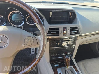 2011 Mercedes-Benz E 350 Coupe - miniatura 11