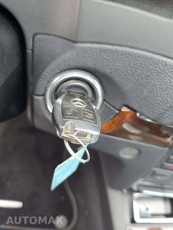 2011 Mercedes-Benz E 350 Coupe - miniatura 8