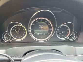 2011 Mercedes-Benz E 350 Coupe - miniatura 9