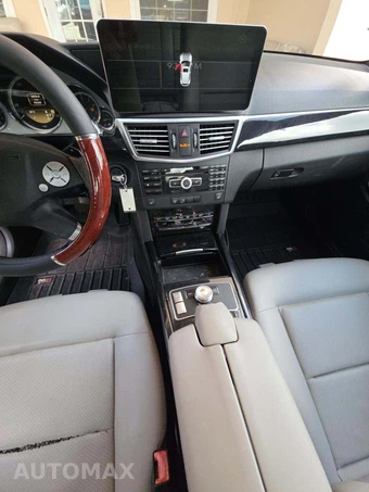 2011 Mercedes-Benz E 350 Sedan – miniatura 10
